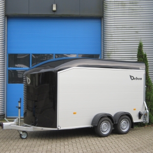 Debon – Roadster 700 Gesloten aanhangwagen